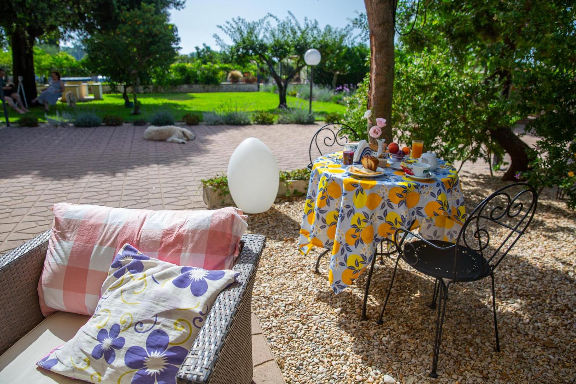 سان فيليس سيرسيو I Lecci Guesthouse المظهر الخارجي الصورة